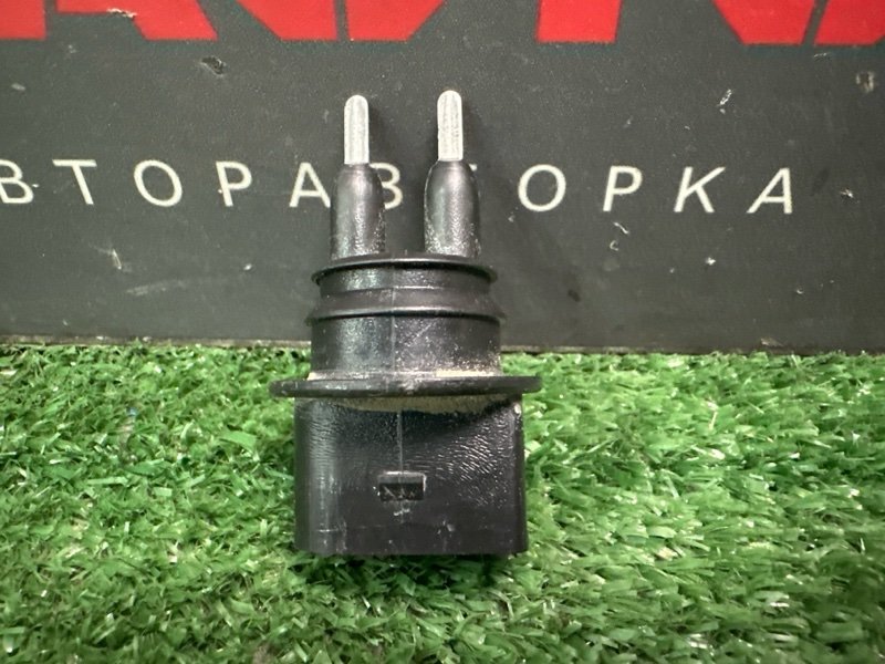 Датчик уровня омывающей жидкости Yeti 2014 1.4 CAXA
