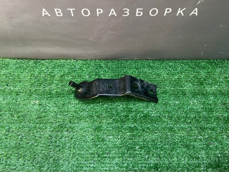 Кронштейн воздушного фильтра Fabia 2 2011 1.2 CGPA Кронштейн воздушного фильтра Fabia 2 2011 1.2 CGPA