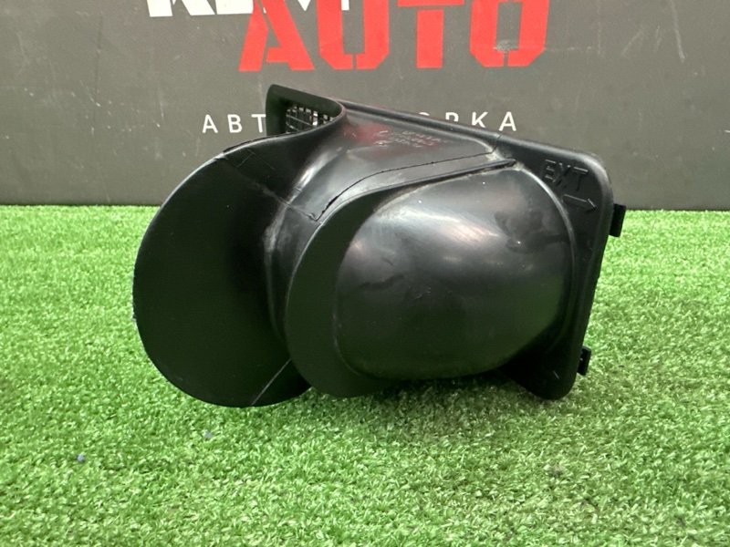 Решетка вентиляционная Polo 2017 1.6 CWVB