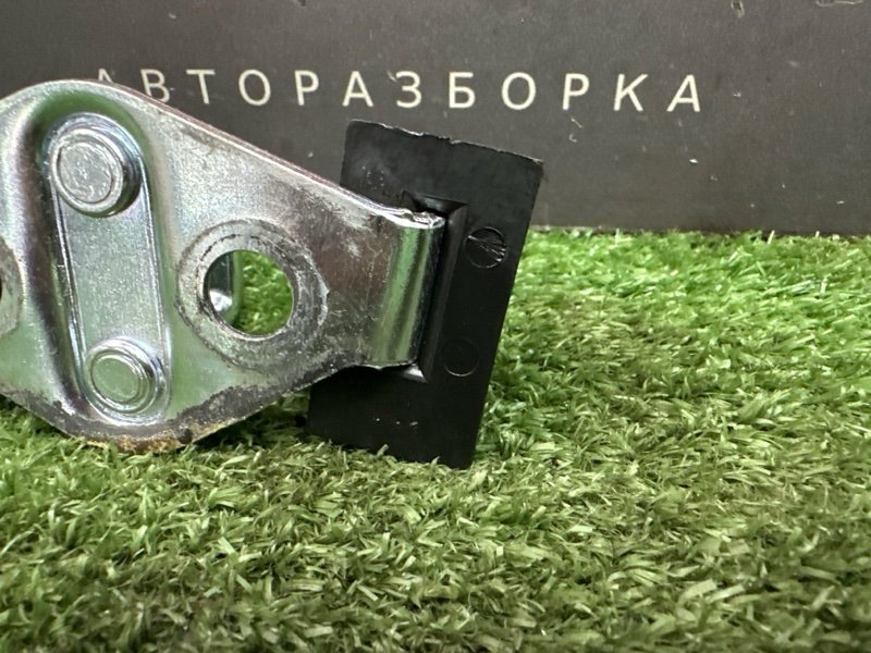 Ответная часть замка багажника Ceed 1 HB 2010 ED 1.4 G4FA