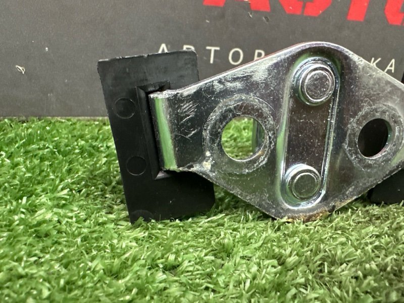 Ответная часть замка багажника Ceed 1 HB 2010 ED 1.4 G4FA