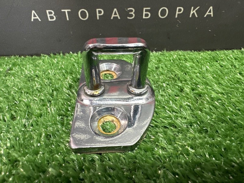 Ответная часть замка двери Kaptur 2017 1.6 H4M