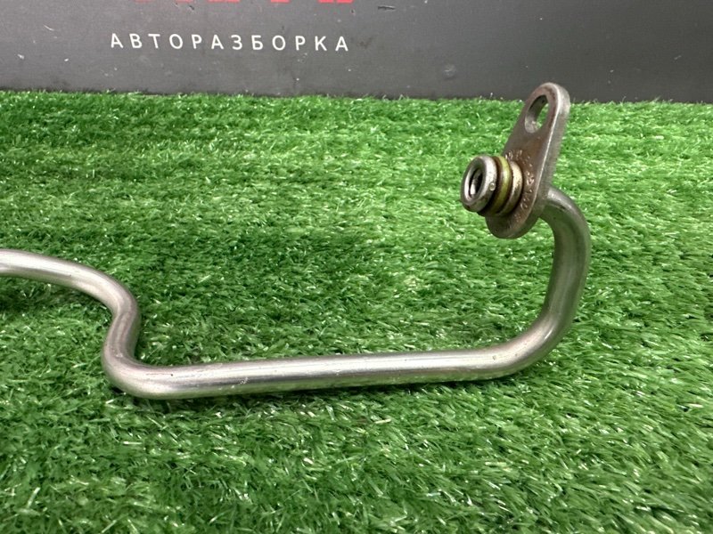 Трубка охлаждения турбины Octavia 2014 A7 1.4 CHPA Трубка охлаждения турбины Octavia 2014 A7 1.4 CHPA