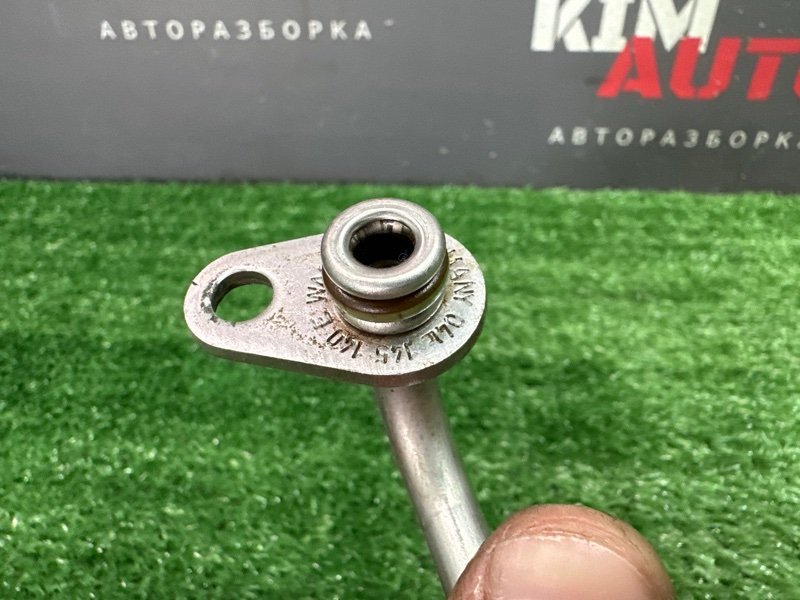 Трубка охлаждения турбины Octavia 2014 A7 1.4 CHPA Трубка охлаждения турбины Octavia 2014 A7 1.4 CHPA