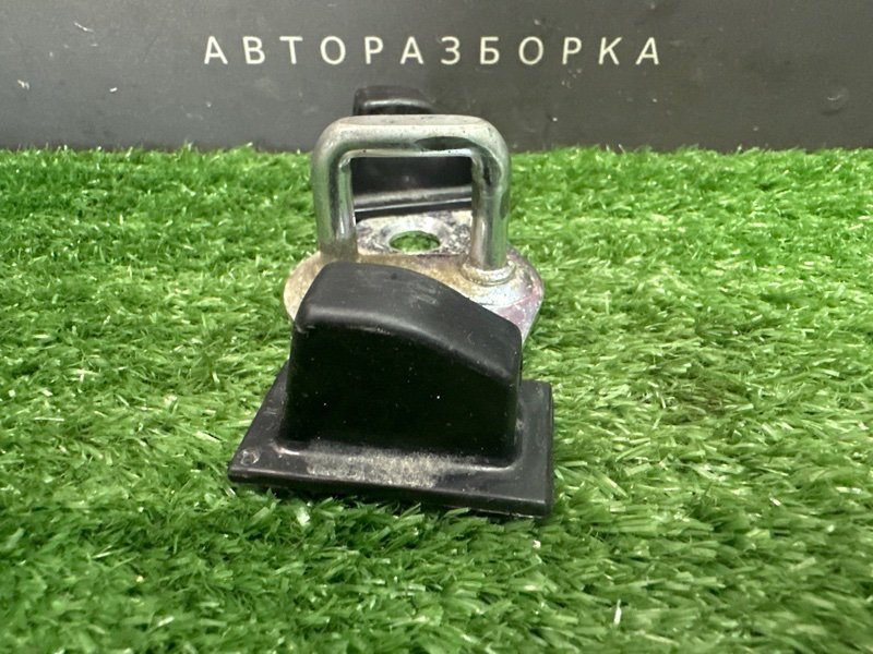 Ответная часть замка багажника Ceed 1 2010 ED 1.4 G4FA