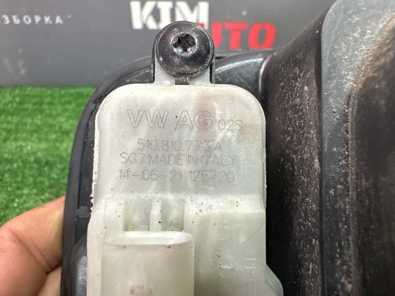 Лючок бензобака с крышкой Rapid 2 2021 NK6 1.6 CWVA