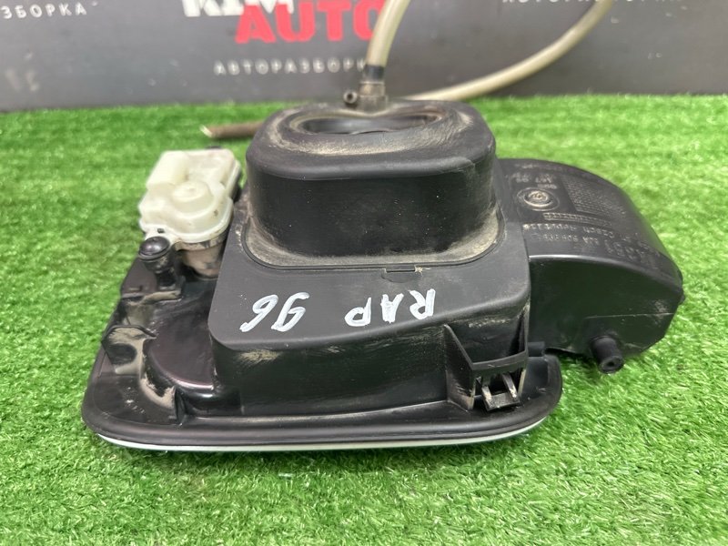 Лючок бензобака с крышкой Rapid 2 2021 NK6 1.6 CWVA