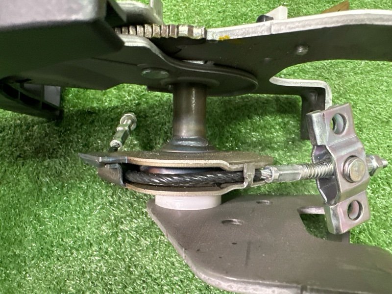 Рычаг стояночного тормоза (ручник) Creta 2017 GS 1.6 G4FG Рычаг стояночного тормоза (ручник) Creta 2017 GS 1.6 G4FG