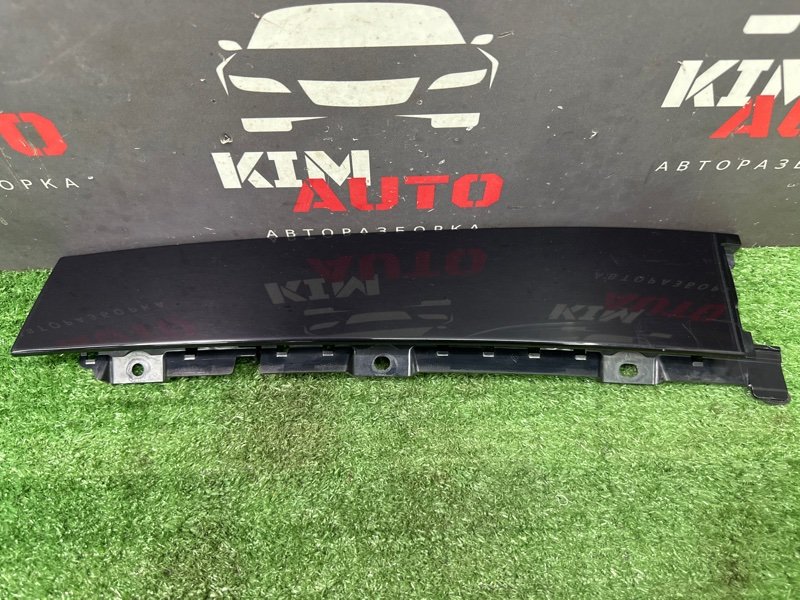 Накладка задней двери передняя правая Ford focus 3 2012 CB8 1.6L 1751092 Б/У