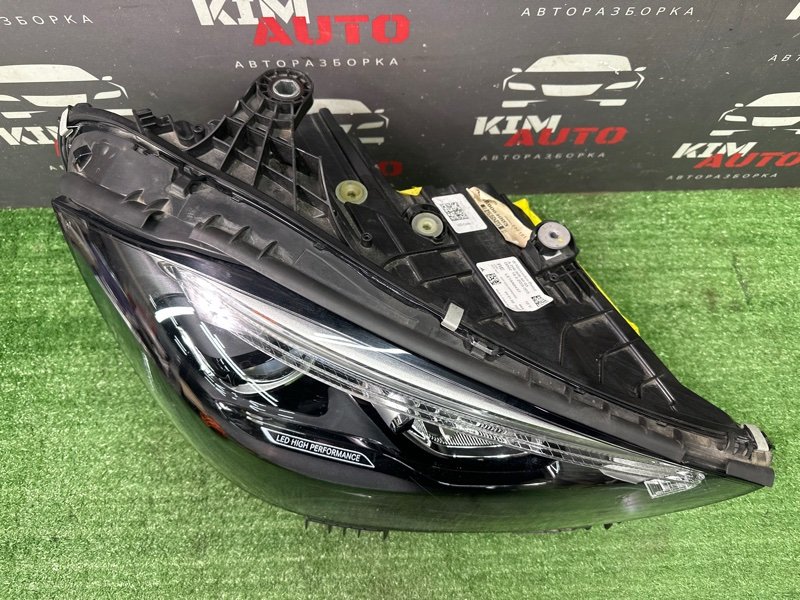 Фары передние C-Class 2022 W206