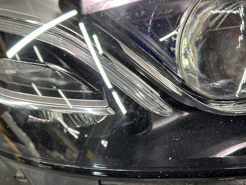 Фары передние E-Class W213