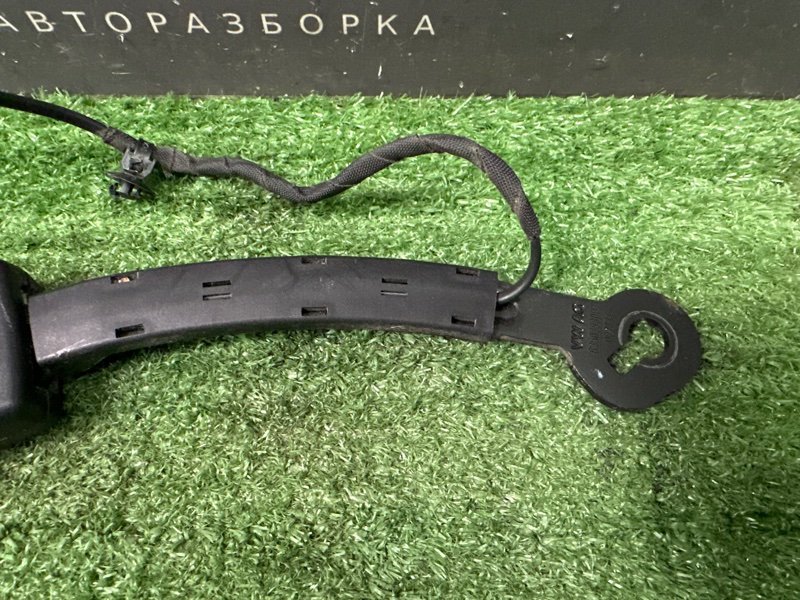 Замок ремня безопасности передний левый Octavia 2014 A7 1.2 CJZA