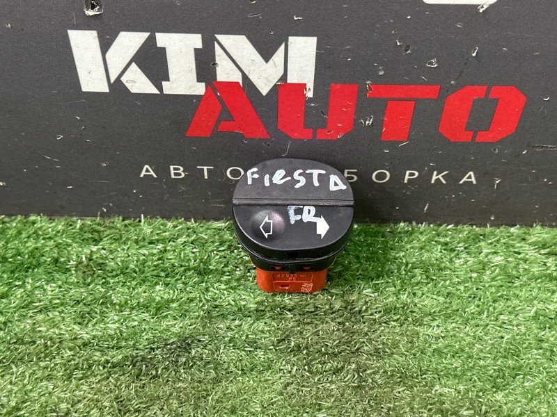 Кнопка стеклоподъемника передняя правая Ford Fiesta 96FG14529A Б/У