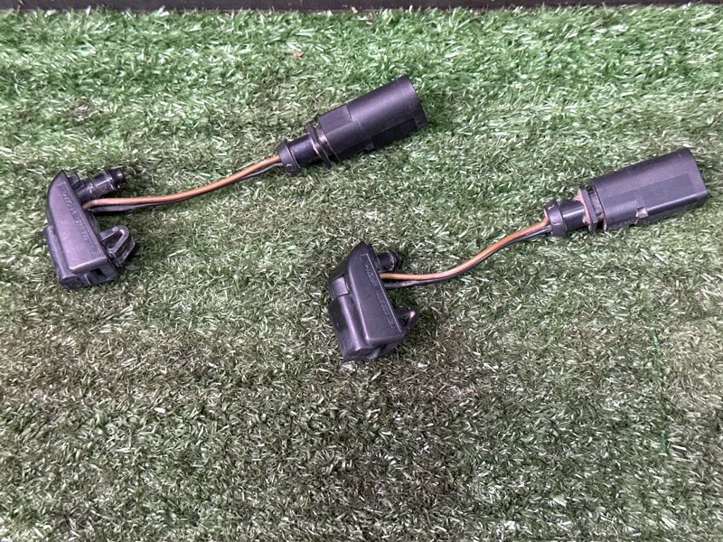 Форсунка стеклоомывателя с подогревом Skoda Octavia A7 1.2 CJZA