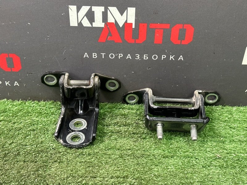 Петли двери задние левые Nissan Murano 2008 Z51 3.5 VQ35DE 824012Y90A Б/У