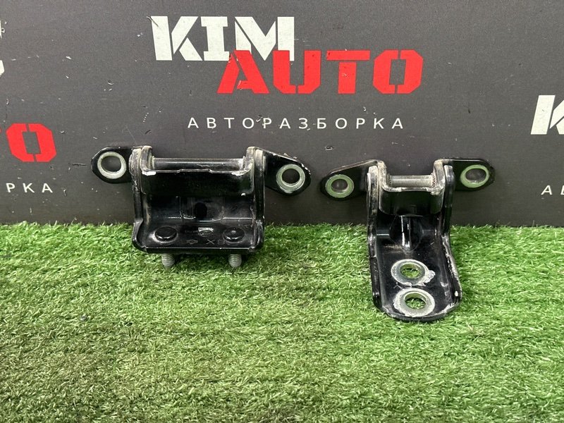 Петли двери задние правые Nissan Murano 2008 Z51 3.5 VQ35DE 824002Y90A Б/У