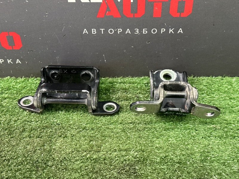 Петли двери задние правые Murano 2008 Z51 3.5 VQ35DE