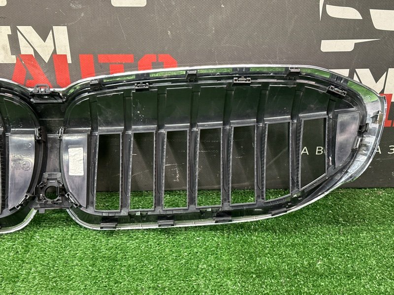 Решетка радиатора 3-SERIES G20