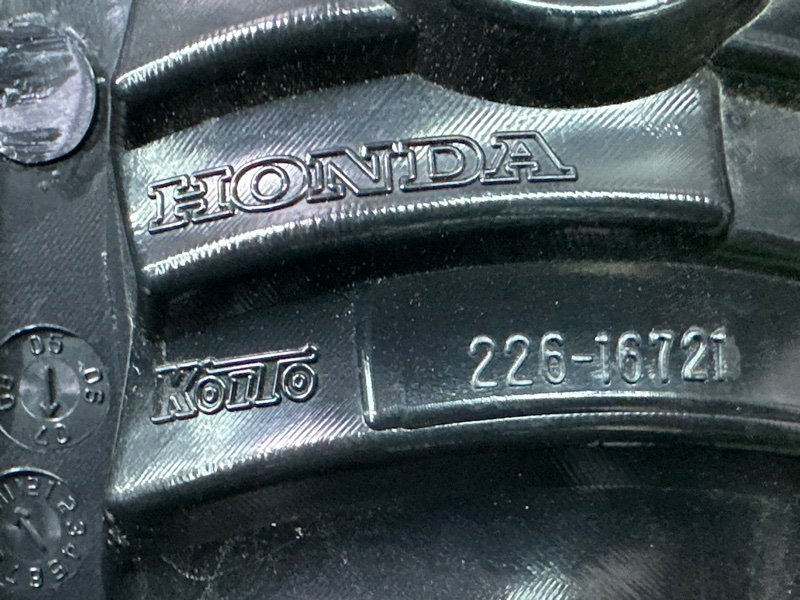 Фонарь в крышку багажника левый Civic 5D