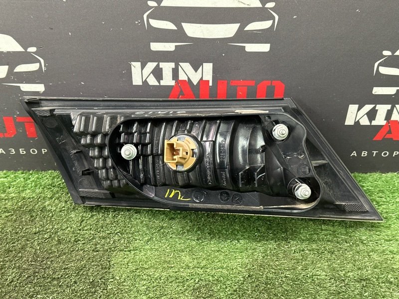 Фонарь в крышку багажника левый Honda Civic 5D