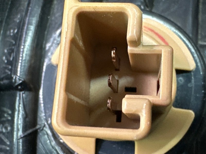 Фонарь в крышку багажника левый Civic 5D