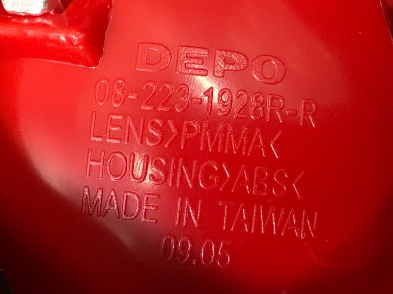 Фонарь в крыло задний правый Ceed 1 ED