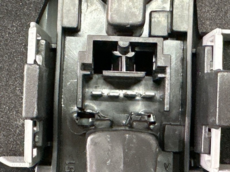 Фонарь в крыло задний левый Albea Фонарь в крыло задний левый Albea