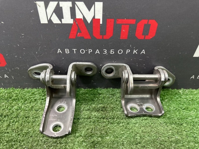 Петли двери задние правые Honda Civic 5D 67910SMGE01ZZ Б/У