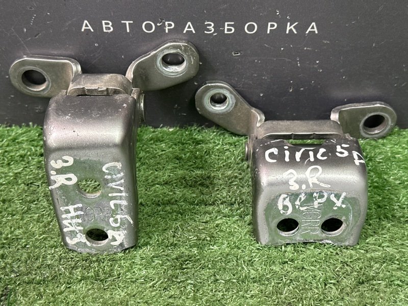 Петли двери задние правые Civic 5D