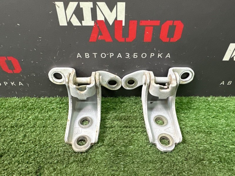 Петли двери передние левые Honda Civic 67450SNA003ZZ Б/У