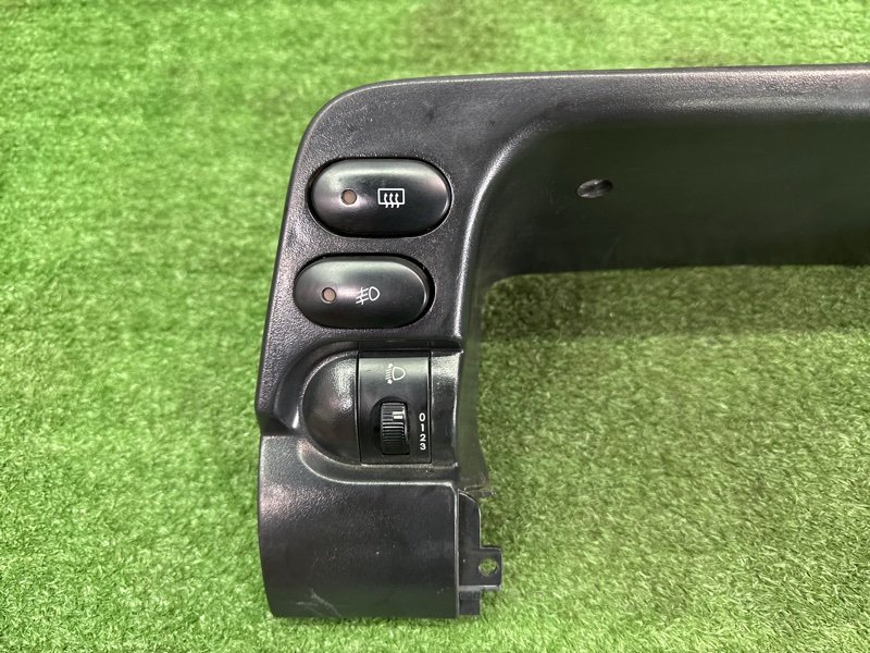 Накладка панели приборов (Козырек) Daewoo Nexia Накладка панели приборов (Козырек) Daewoo Nexia