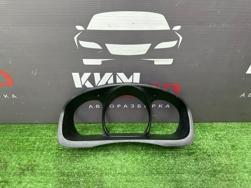 Накладка панели приборов Kia Cerato 1 848302F050 Б/У