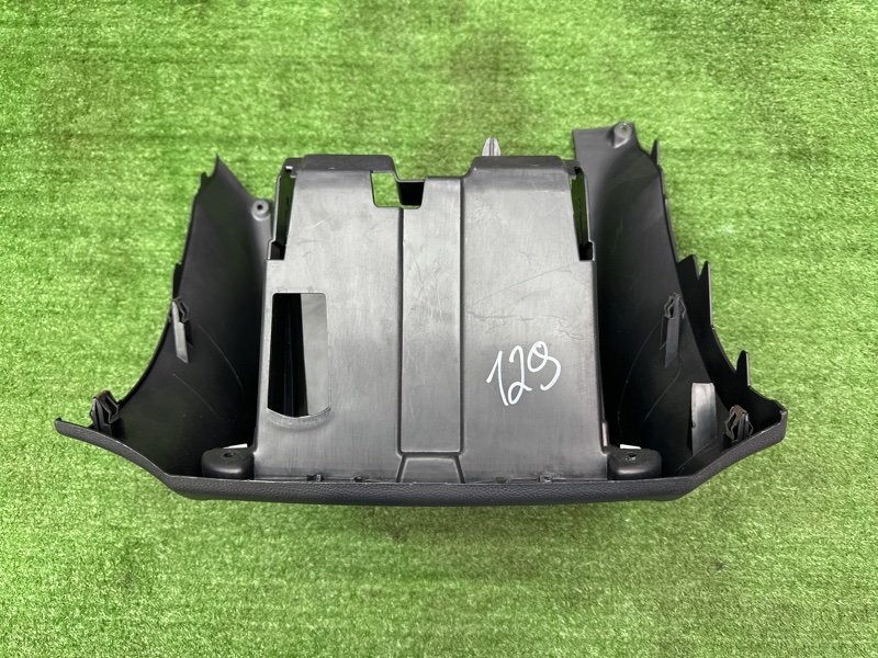 Рамка магнитолы Skoda Fabia 2 Рамка магнитолы Skoda Fabia 2