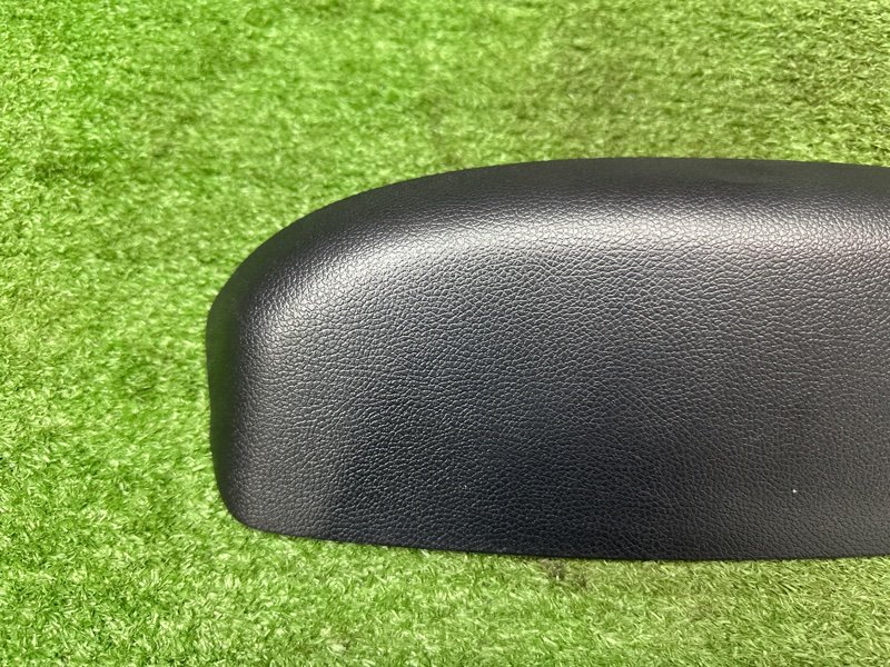 Крышка фонаря задняя Skoda Fabia 2 Крышка фонаря задняя Skoda Fabia 2