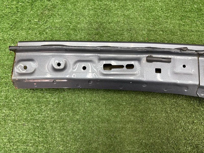 Стойка лобового стекла (банан) левая Octavia 2014 A7 1.4 CHPA