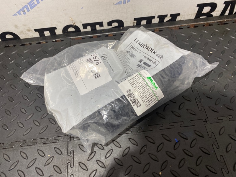 Пыльник рулевой рейки BMW Е70 3396301 новая