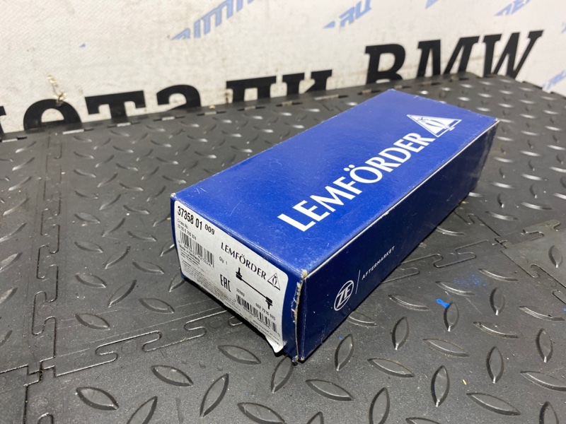 Стойка стабилизатора BMW F25 3735801 новая