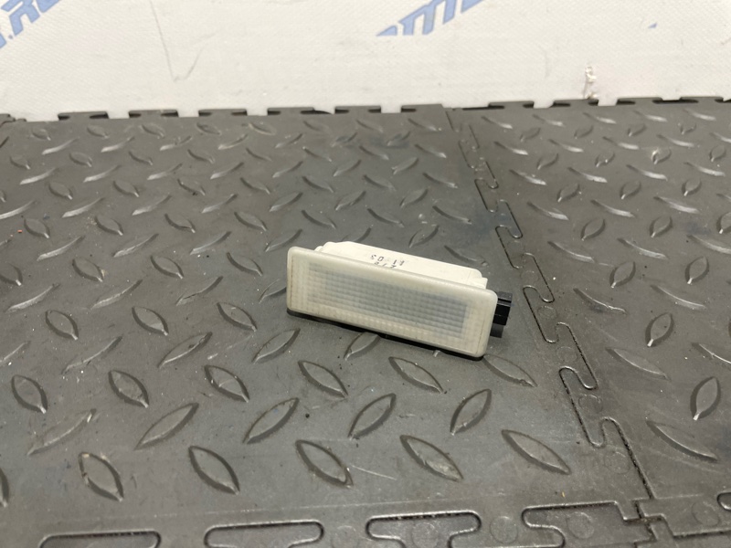 Плафон подсветки салона BMW X5 E70 63316972605 контрактная