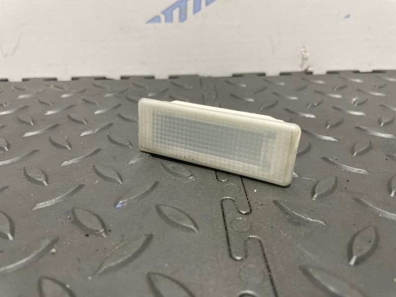 Плафон подсветки салона BMW X5 E70 63316972605 контрактная