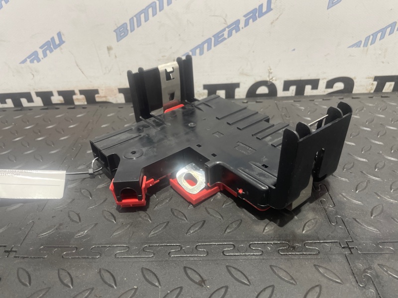 Распределитель тока B+ задний 550iX F10 N63B44A