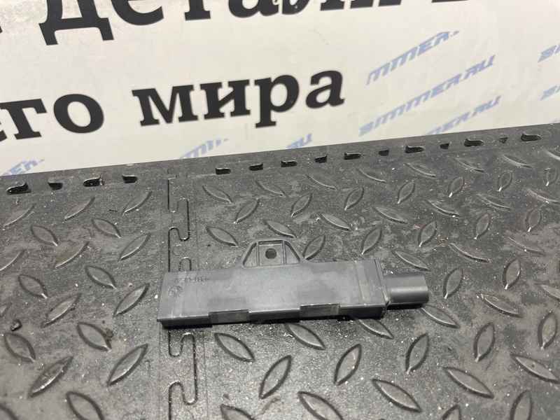 Антенна бесключевого доступа 550iX F10 N63B44A