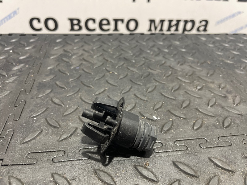 Регулятор капота F25 N55B30A
