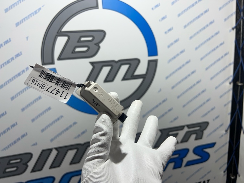 Светильник освещения салона F25 N55B30A