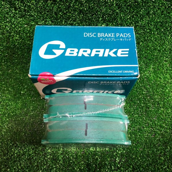 Запчасть тормозные колодки заднее TOYOTA LEXUS LX450D URJ201 1URFE 04466-0C010 новая Тормозные колодки заднее TOYOTA LEXUS LX450D URJ201 1URFE 04466-0C010 новая