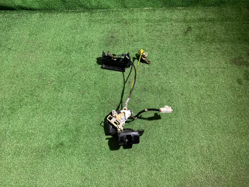 Замок багажника задний ALLEX 2001-2006 ZZE123