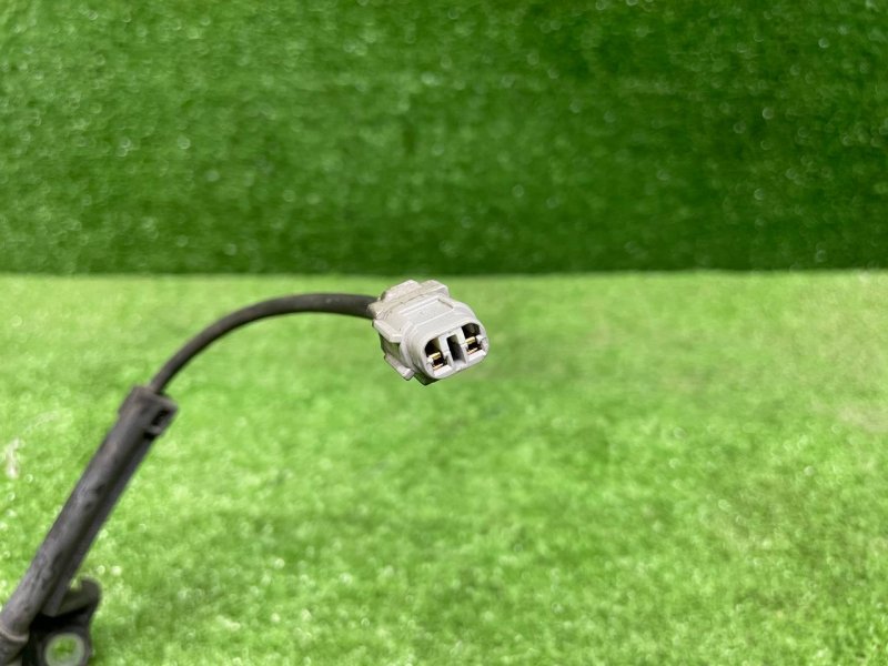 Датчик abs передний правый IPSUM 2001-2009 ACM21 2AZFE