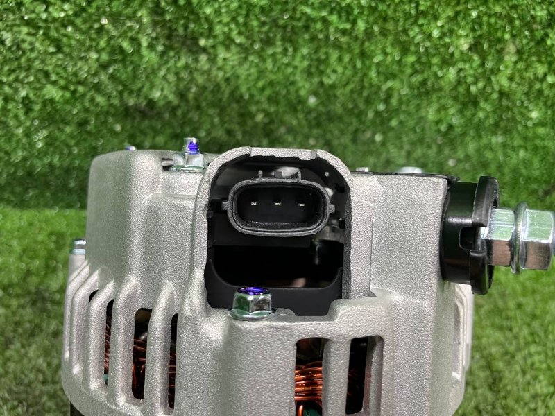 Генератор FORESTER 1997-2002 SF5 EJ20