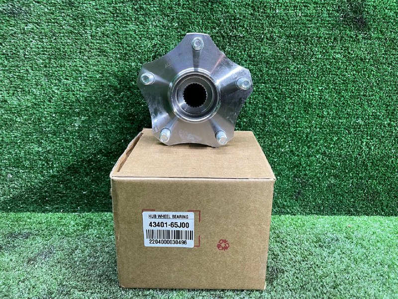 Ступица передняя SUZUKI ESCUDO 2005-2017 TA74W H27A 43401-65J00 новая