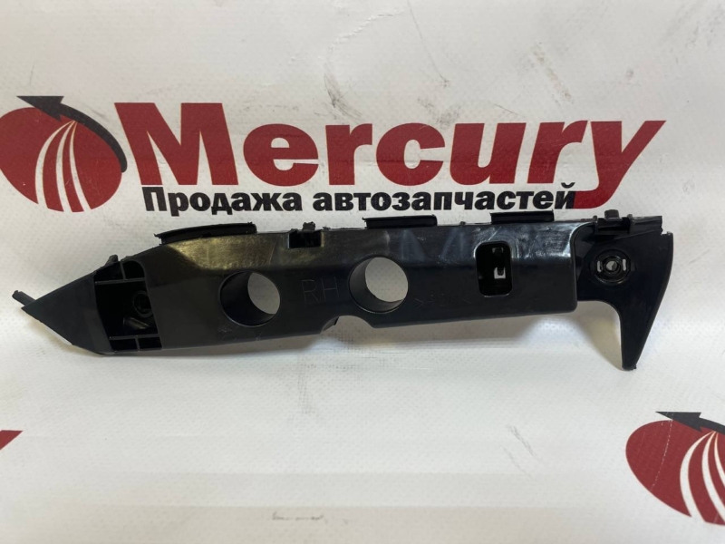 Крепление бампера переднее правое TOYOTA WISH 2003-2005 ANE10 1AZFE 52115-68010 новая