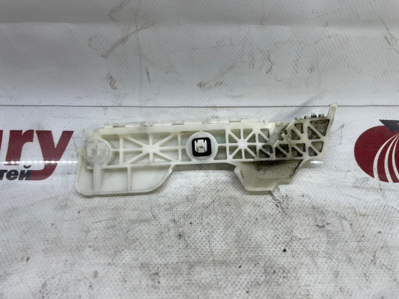 Крепление бампера заднее левое VITZ 2005-2010 KSP90 1KRFE